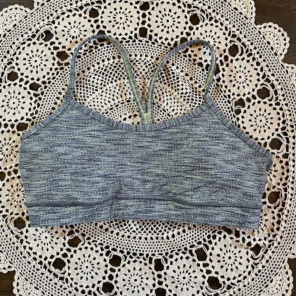 Lululemon Flow Y Gray Sports Bra Size 8